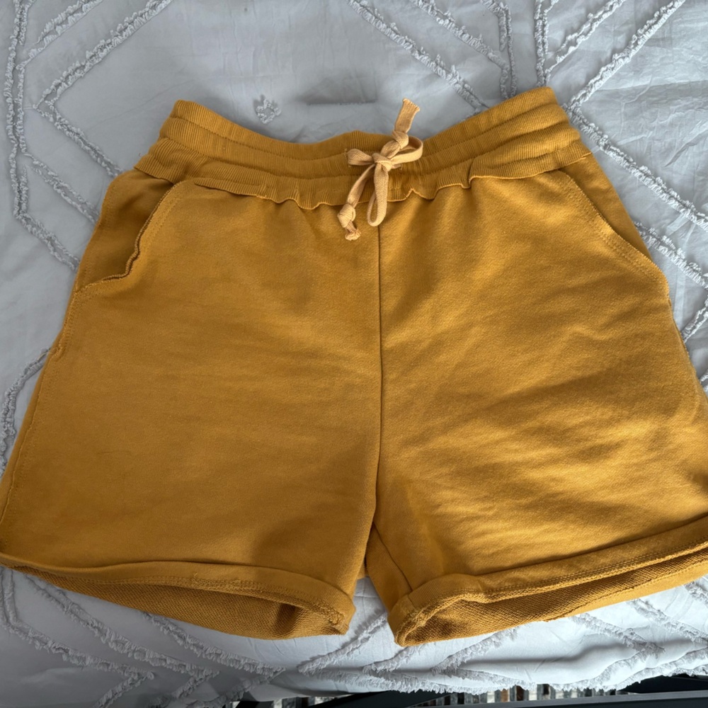 Two piece set - Picture 2 of 3
